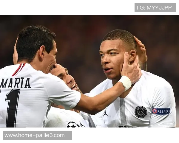 巴黎与曼联精彩对决央视回放全程回顾与分析